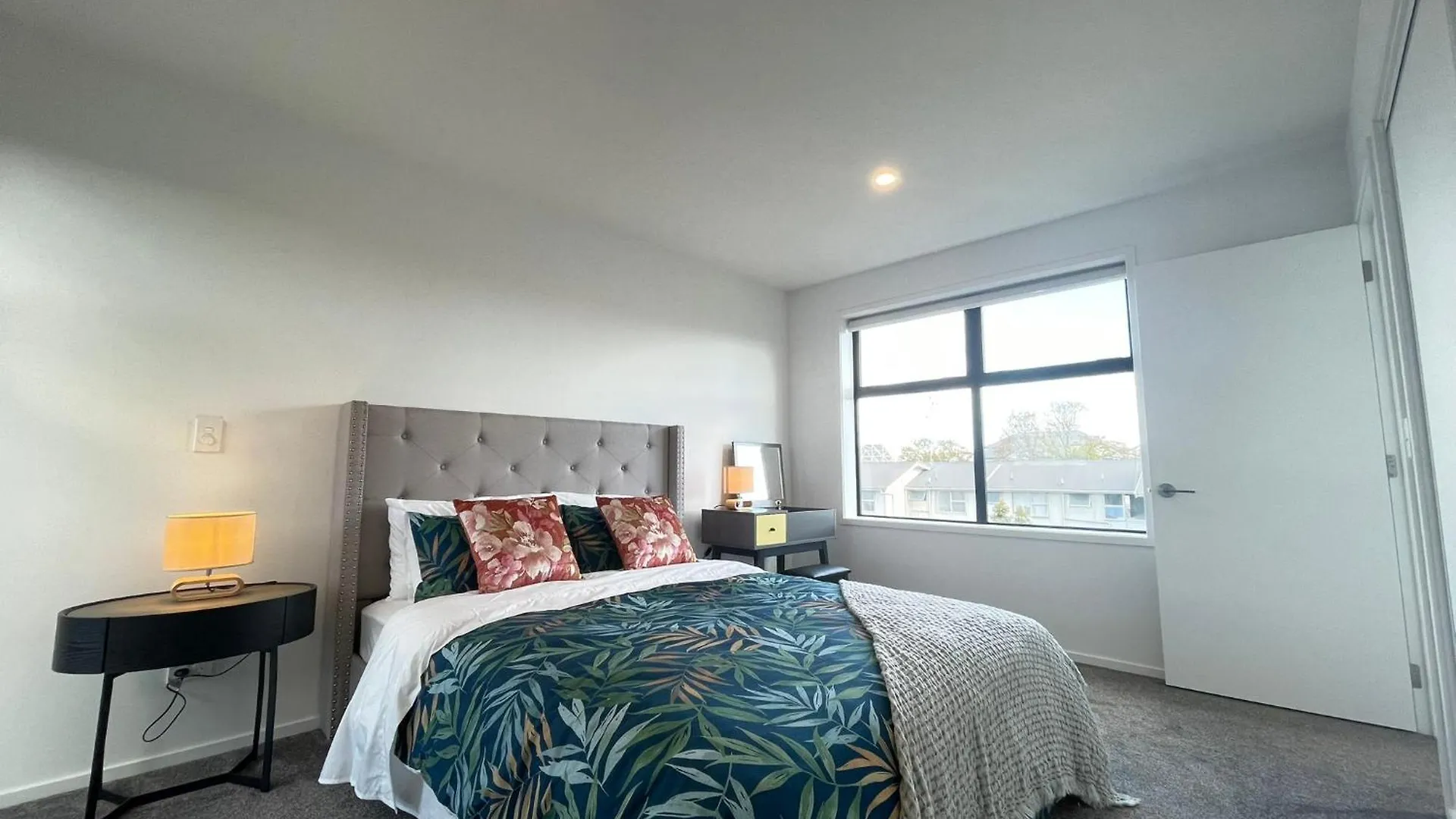 Luxury Cbd 2 Bed 2 Baths Villa Christchurch